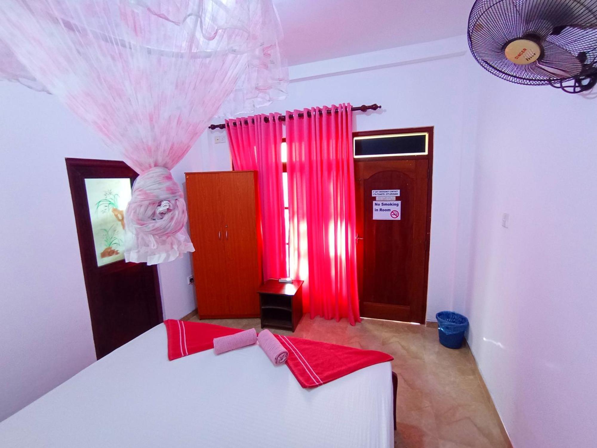 Pearl Deluna Resort Mirissa Dış mekan fotoğraf